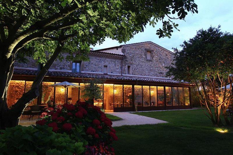 Hotel & Restaurants - Maison Chabran Pont-de-l'Isere Exterior photo