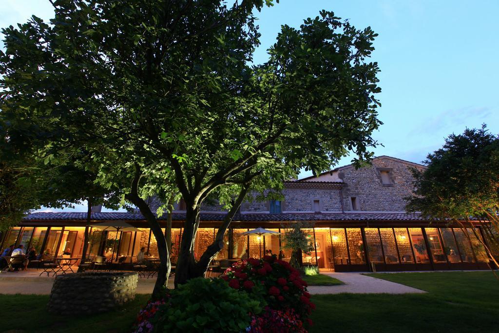 Hotel & Restaurants - Maison Chabran Pont-de-l'Isere Exterior photo